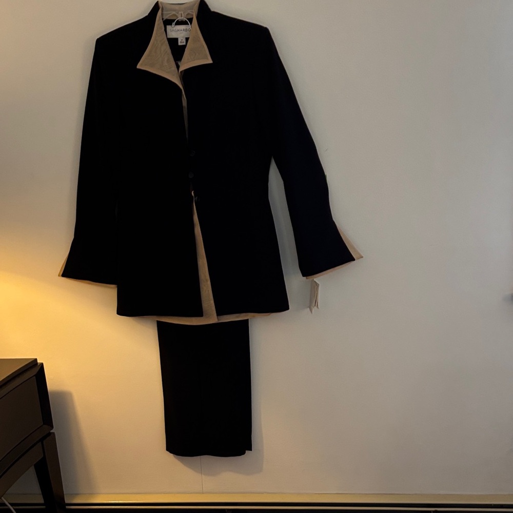 Sag Harbor Black and Tan Blazer